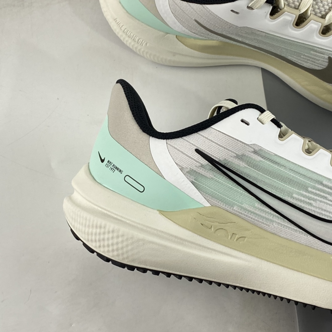 P180 Nike Zoom Winflo 9 登月新款运动休闲缓震跑步鞋 DV9121-011