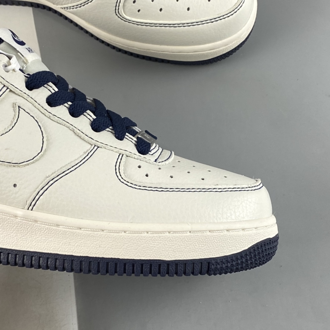 P200 Undefeated x Nike Air Force 1'07 Low 联名款 空军一号低帮休闲板鞋 UN1315-800