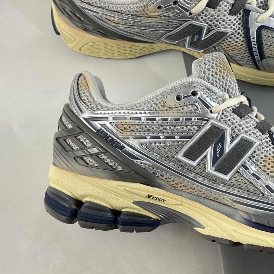 P220 New Balance 1906系列复古老爹风休闲运动慢跑鞋 M1906RTI