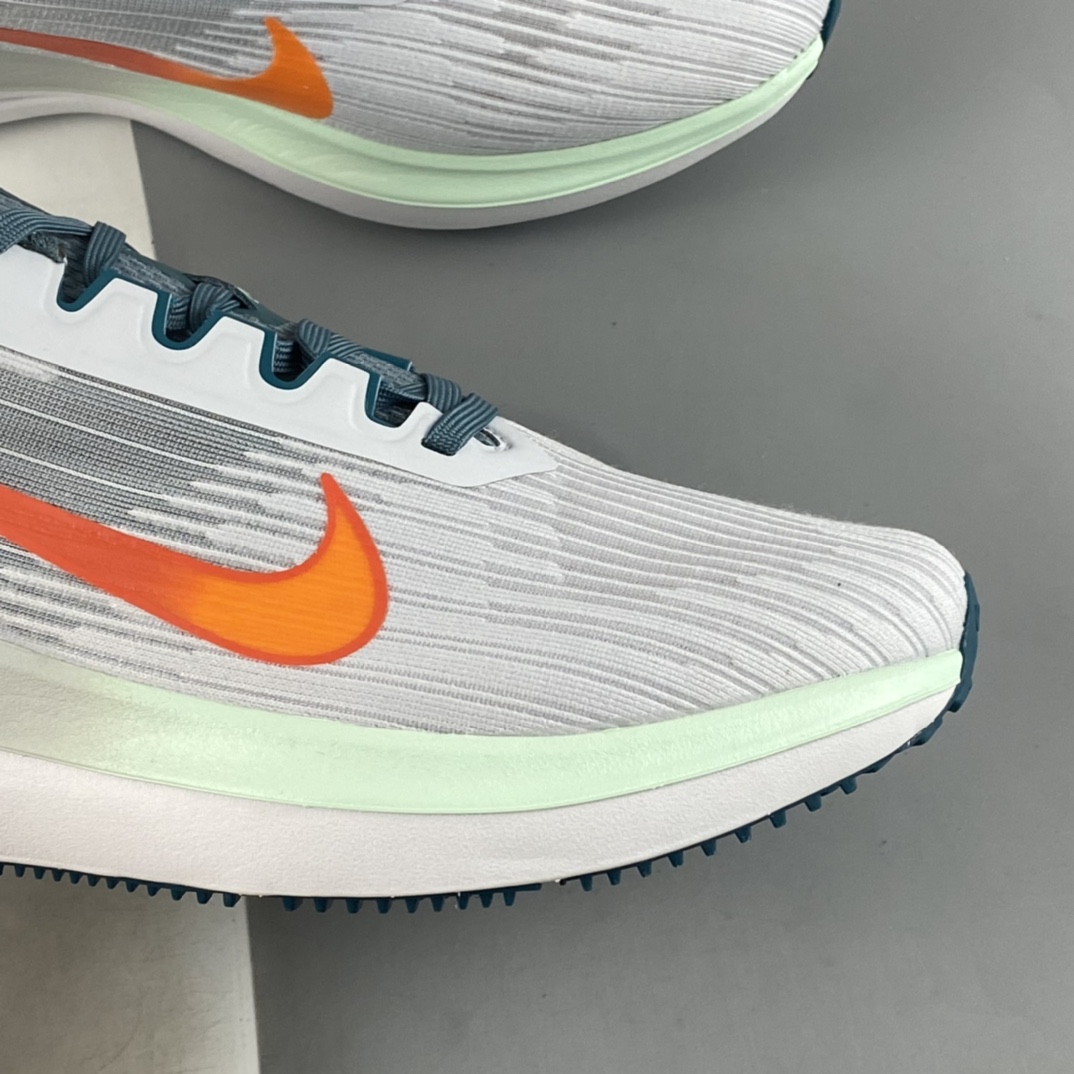 P180 Nike Zoom Winflo 9 登月新款运动休闲缓震跑步鞋 DD6203-005