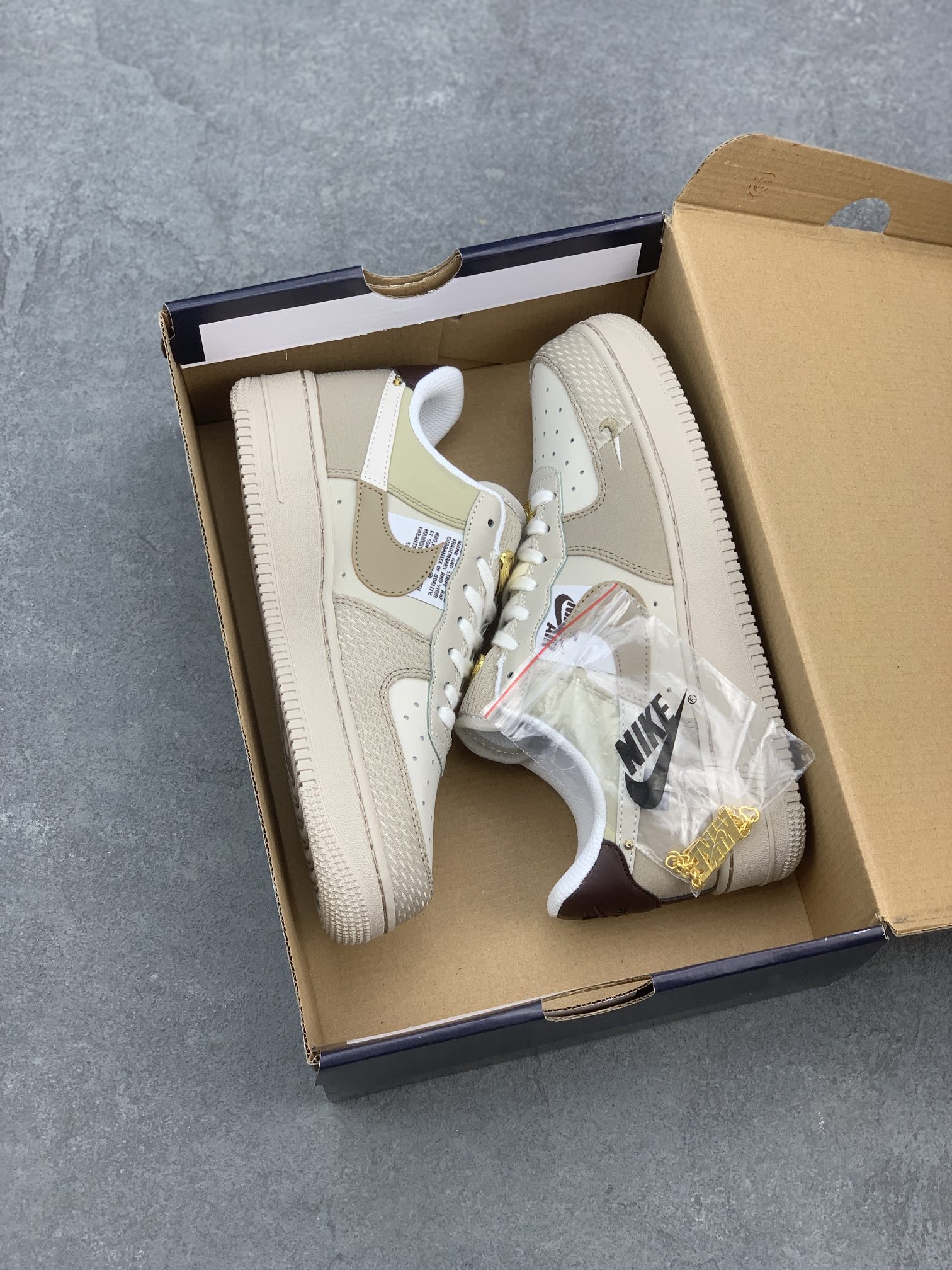 Nike Air Force 1 '07 Low Premium Edition Fashion Sneakers 10 i1659718441 5570 8