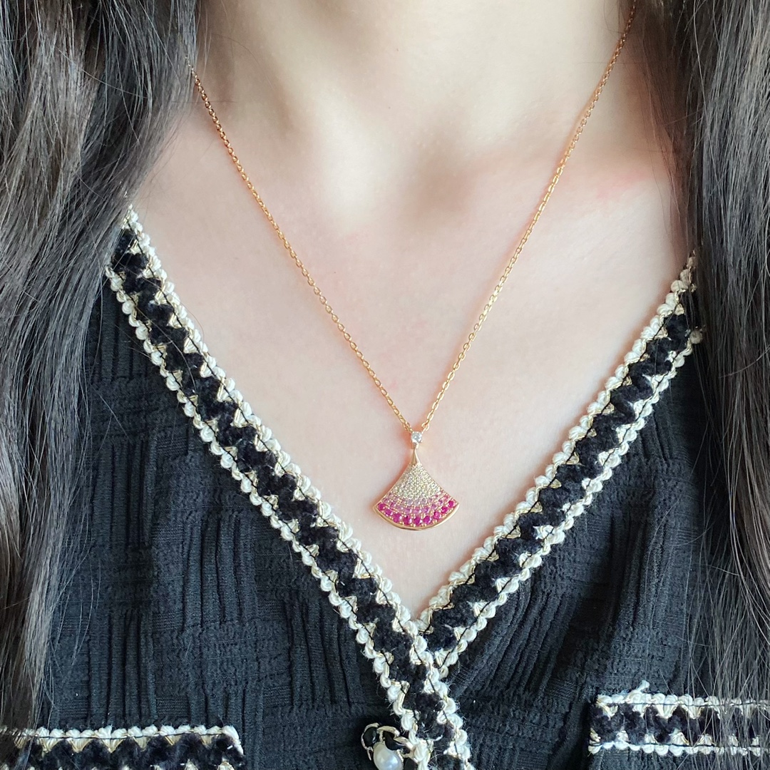 Replica
 Bvlgari Jewelry Necklaces & Pendants Pink Red