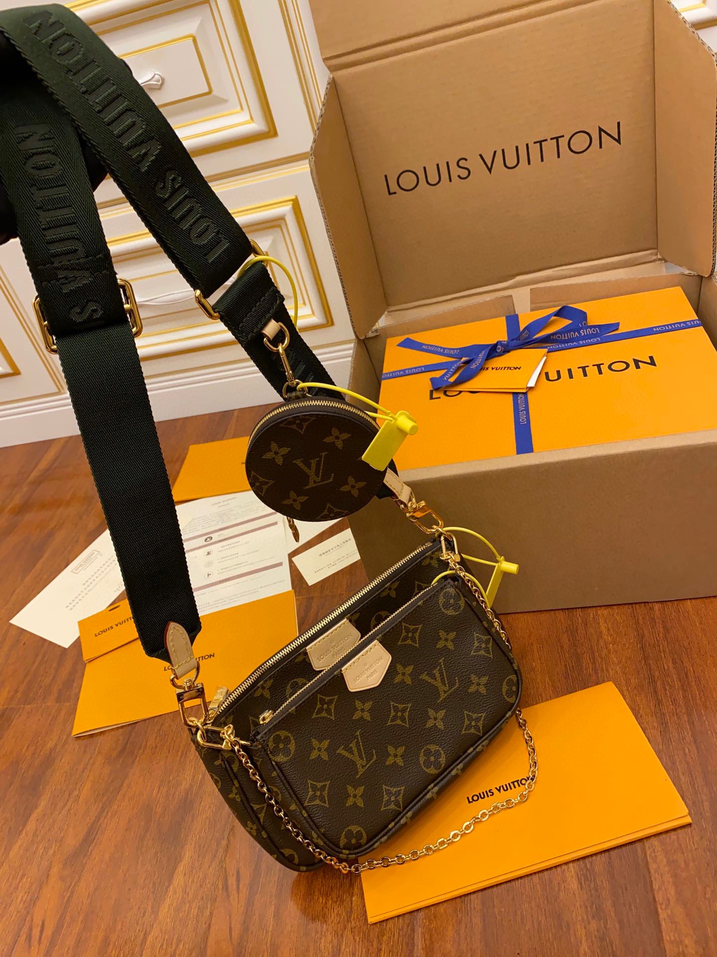 [Louis Vuitton Women