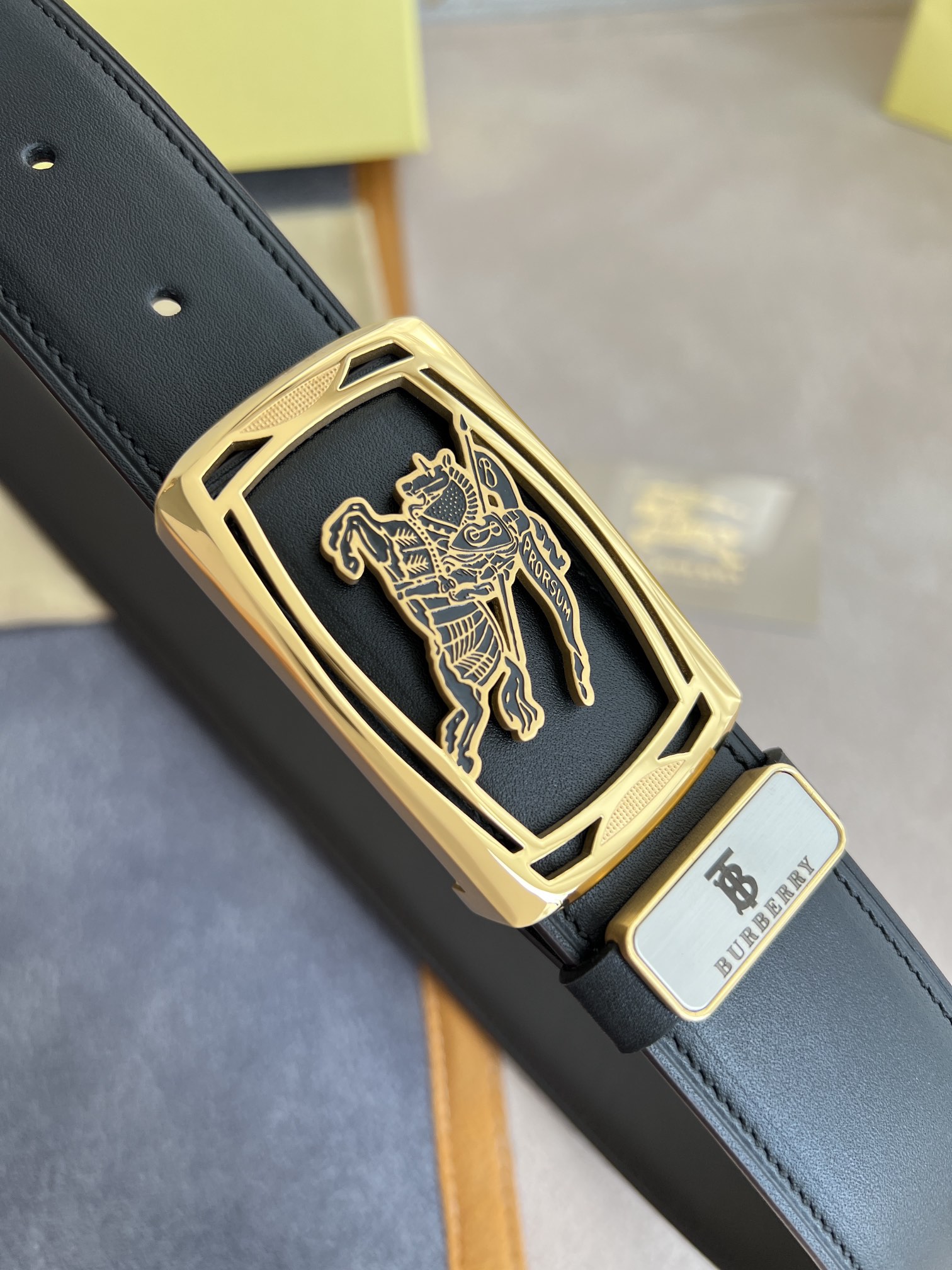 品名巴宝莉.Burberry️腰带皮