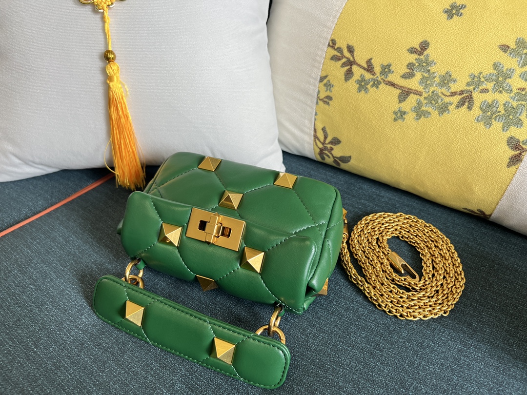 [Valentino Women