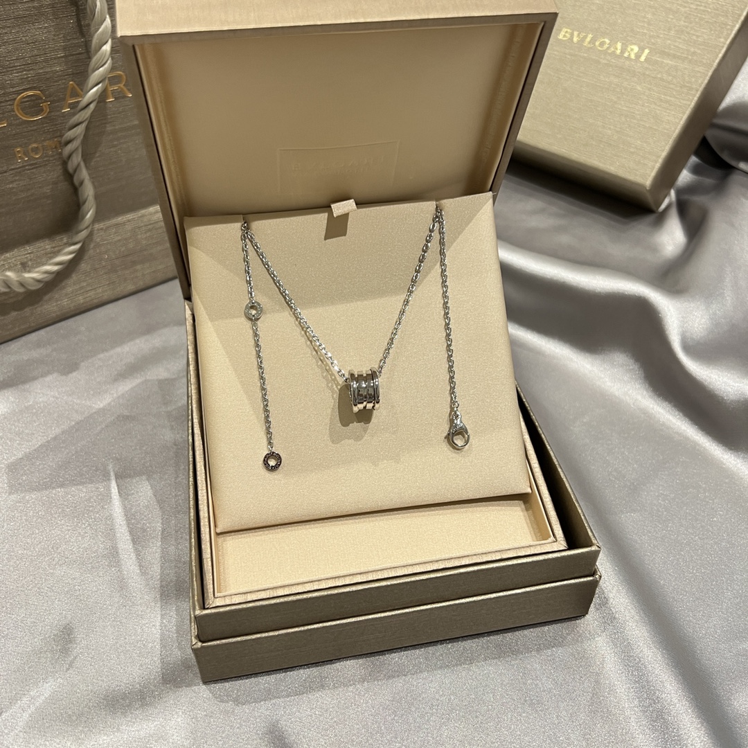 Bvlgari necklace