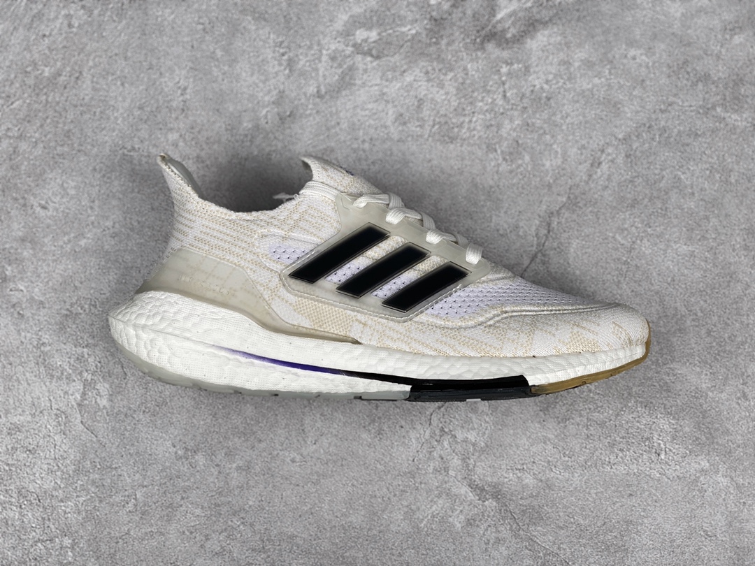 Adidas Ultra Boost UB21 超弹力爆米花中底休闲跑步鞋 超弹力缓震BOOST中底 带来非凡脚感