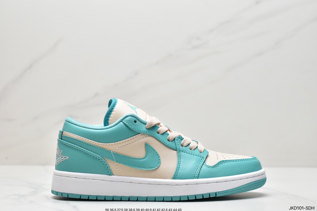 Air Jordan 1 Low AJ1乔1低帮休闲板鞋 553558-612 Air Jordan 1 Low AJ1乔1低帮休闲板鞋 553558-612