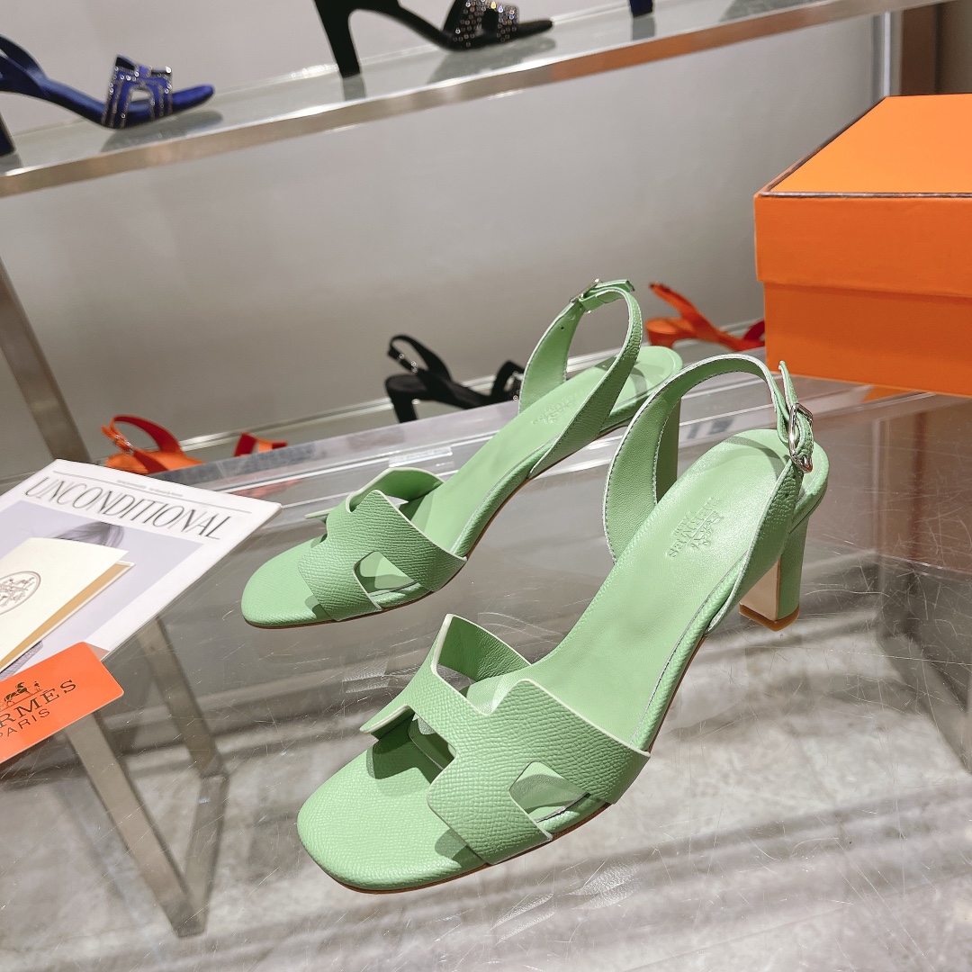 NO:166374,Herme* Early Spring Counter New High Heel Sandal Series, Original Leather Upper, Imported Mixed Breeze Sheepskin Heel Heel Heel Heel: Thick Heel 7.5cm Outsole Original Italian Leather Outsole Shoe Size: 35.36.37.38.39.40.41.42 (40.41.42 Customized No Returns and Exchanges), Sandals, hermes, sandals, sheepskin, Leather Soles19860909herme*早春专柜新款高跟凉鞋系列 鞋面原版皮 内里进口混种羊皮 跟高: 粗跟7.5cm 大底原版意大利真皮大底 鞋码: 35.36.37.38.39.40.41.42（40.41.42定做不退换）,凉鞋,hermes,sandals,sheepskin,Leather soles,Women's Shoes