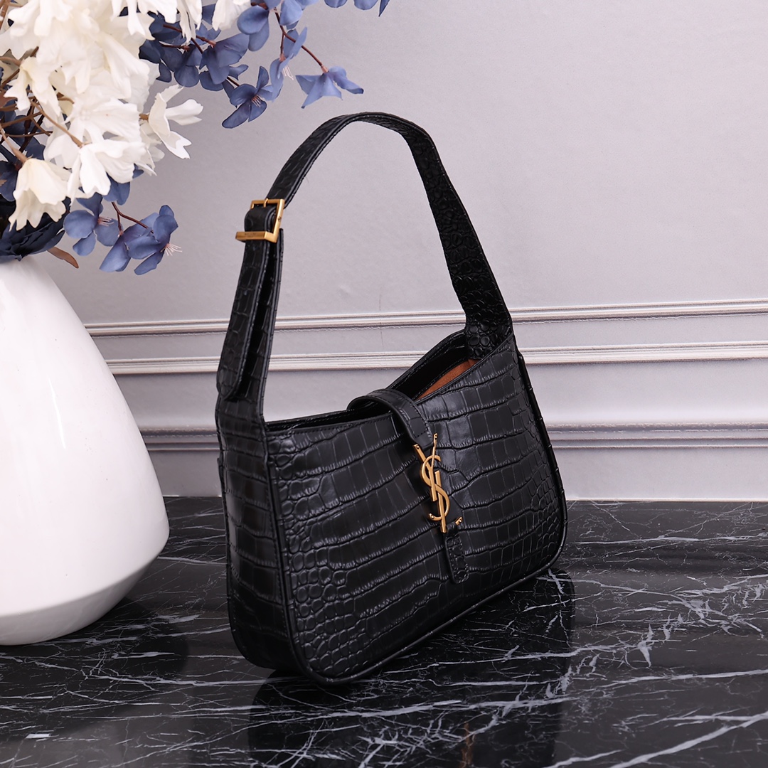 Saint Laurent Le 5 à 7 Black crocodile-embossed leather 23x16x6.5cm shoulder everyday