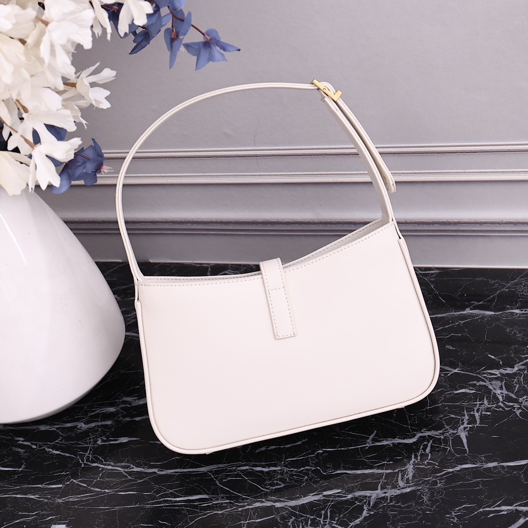 Saint Laurent Le 5 à 7 White 23x16x6.5cm shoulder everyday