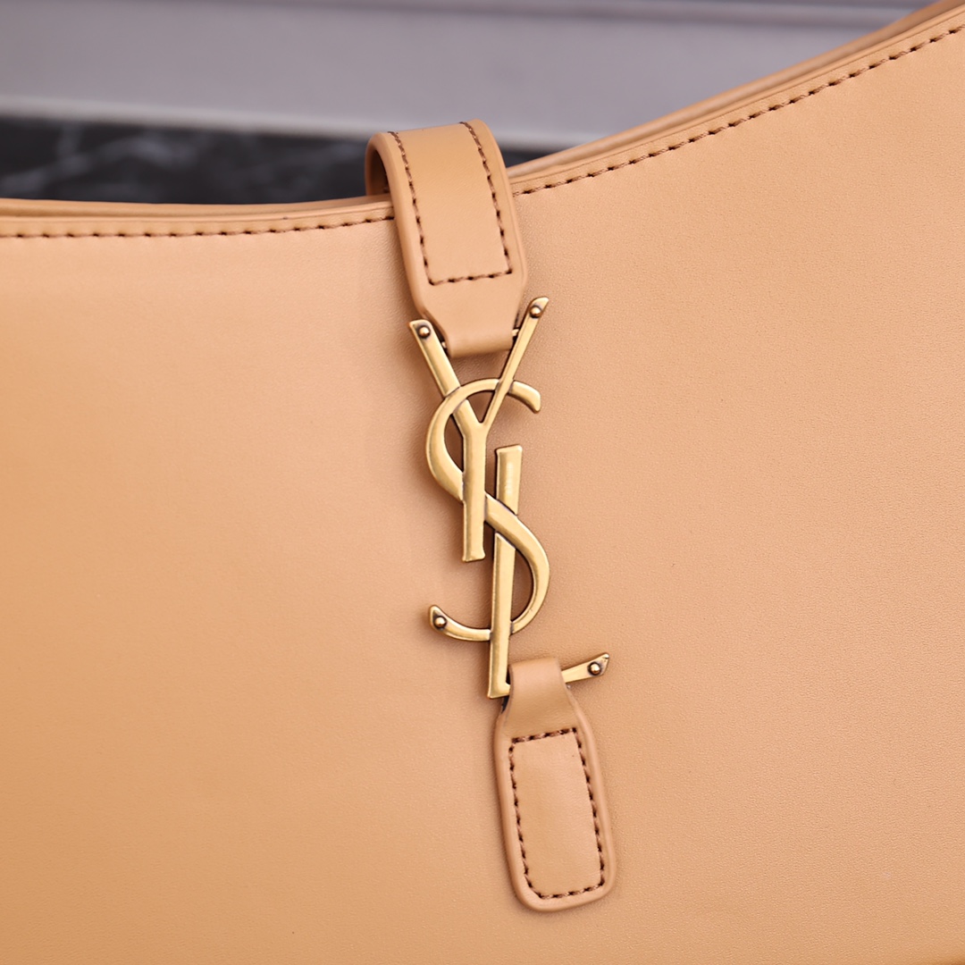 YSL 8003 Beige 23x16x6.5cm shoulder everyday