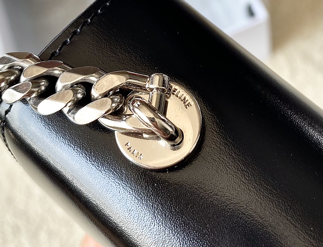 CELINE赛琳最新经典款链条腋下包197992