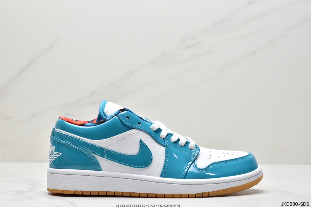 Air Jordan 1 Low AJ1乔1低帮休闲板鞋 553558-612 Air Jordan 1 Low AJ1乔1低帮休闲板鞋 553558-612