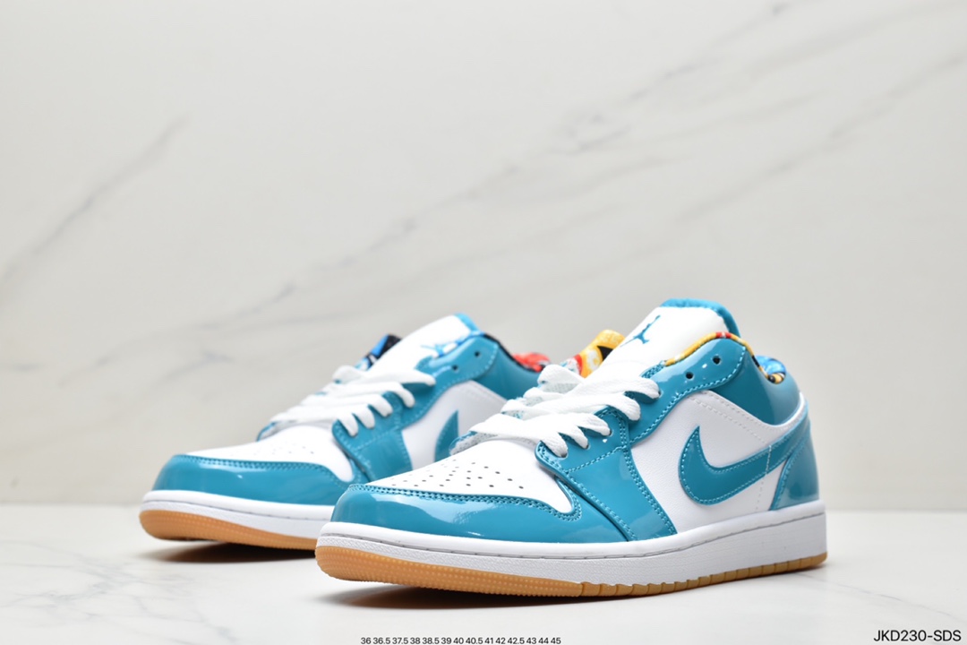 Air Jordan 1 Low AJ1乔1低帮休闲板鞋 553558-612 Air Jordan 1 Low AJ1乔1低帮休闲板鞋 553558-612