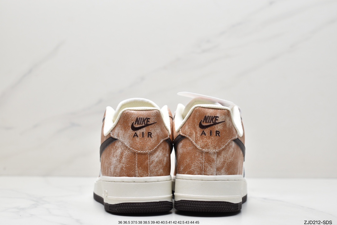 Nike Air Force1 白蓝低帮休闲板鞋DJ3911-101 Nike Air Force1 白蓝低帮休闲板鞋DJ3911-101