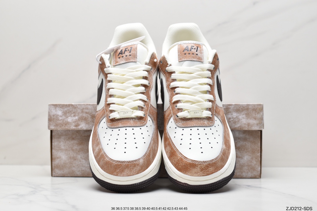 Nike Air Force1 白蓝低帮休闲板鞋DJ3911-101 Nike Air Force1 白蓝低帮休闲板鞋DJ3911-101
