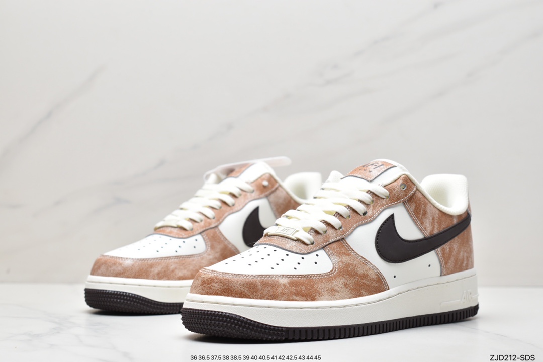 Nike Air Force1 白蓝低帮休闲板鞋DJ3911-101 Nike Air Force1 白蓝低帮休闲板鞋DJ3911-101