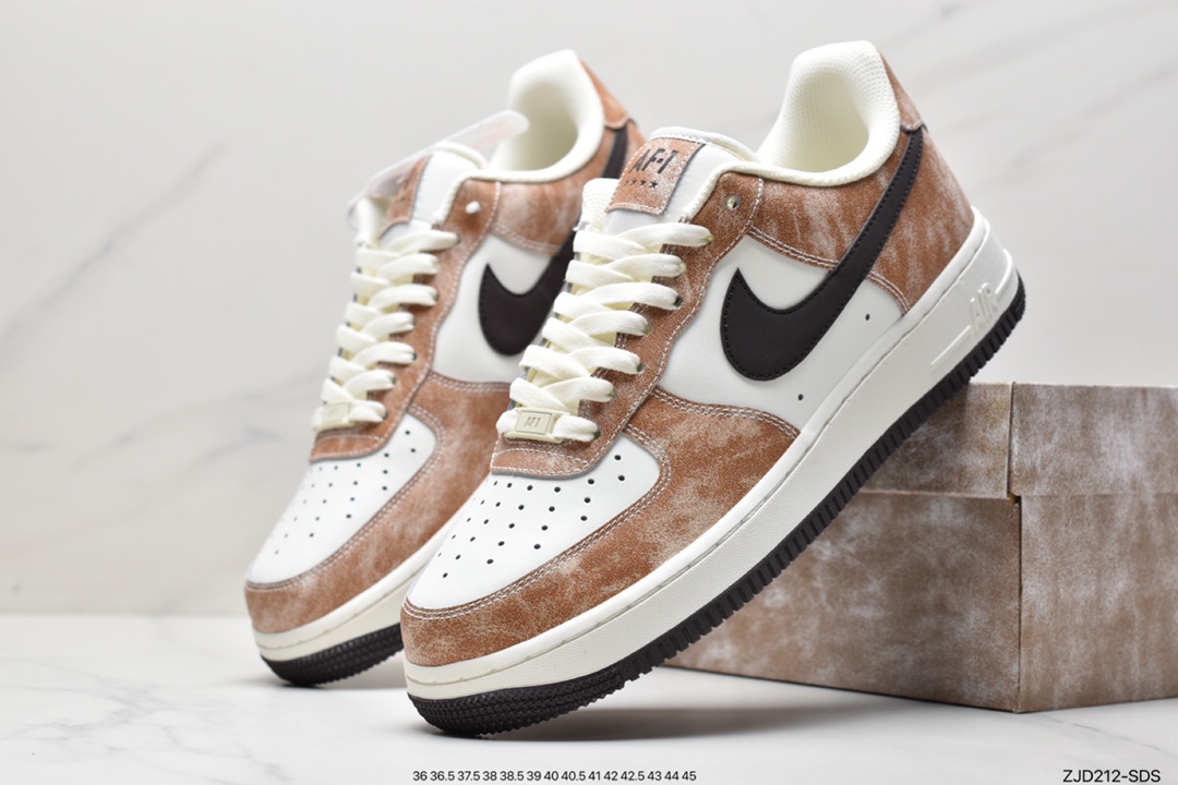 Nike Air Force1 白蓝低帮休闲板鞋DJ3911-101 Nike Air Force1 白蓝低帮休闲板鞋DJ3911-101
