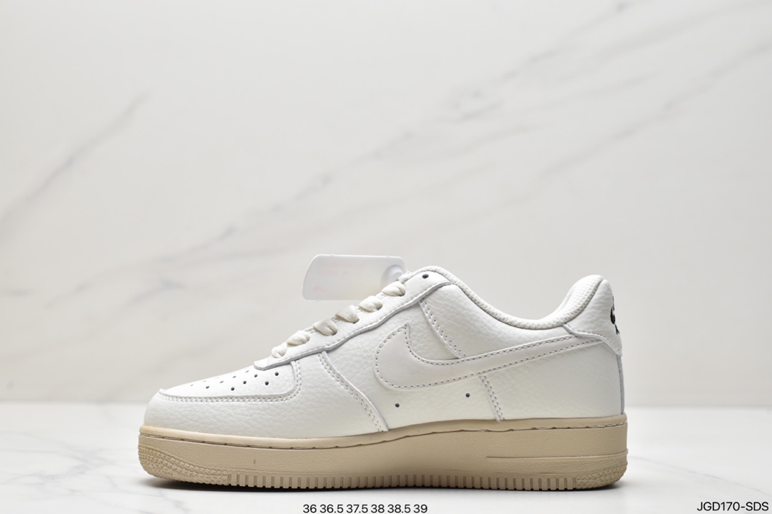 Nike Air Force 1 DJ9942-400