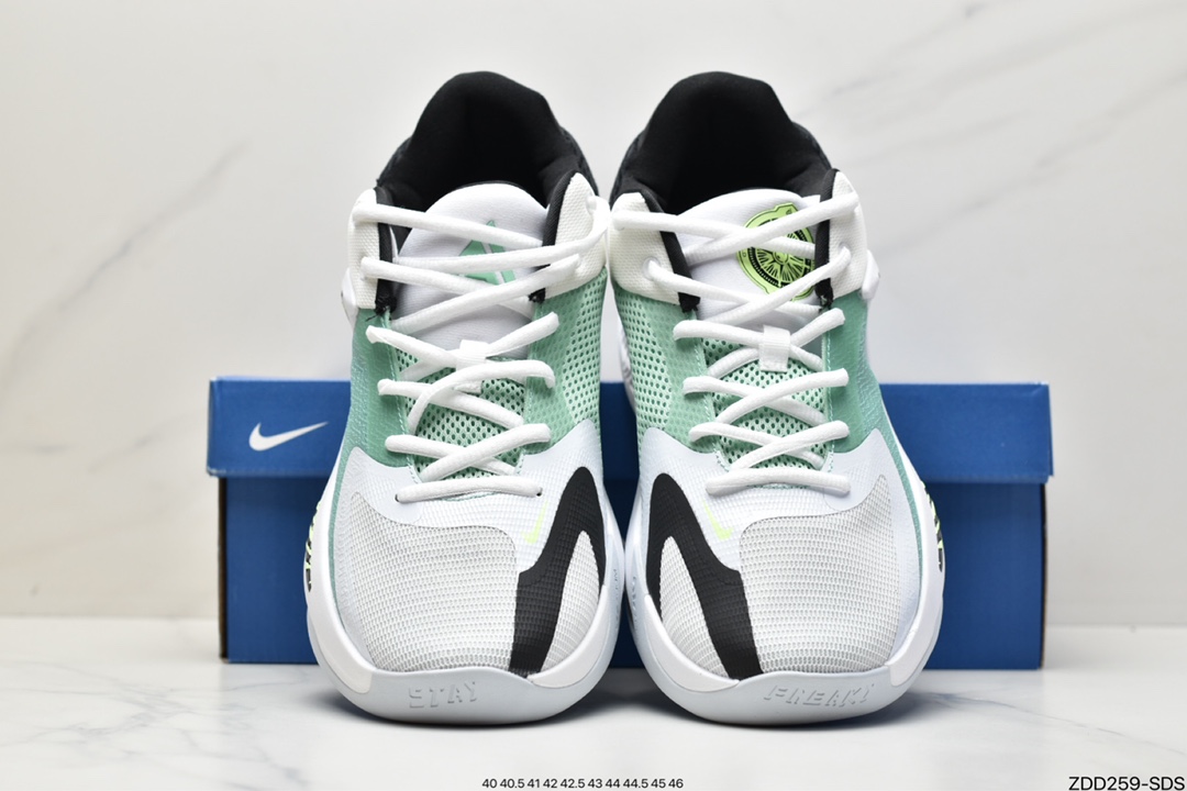 全新批次Nike zoom freak 4代 字母哥同款实战篮球鞋DJ6149-100 全新批次Nike zoom freak 4代 字母哥同款实战篮球鞋DJ6149-100
