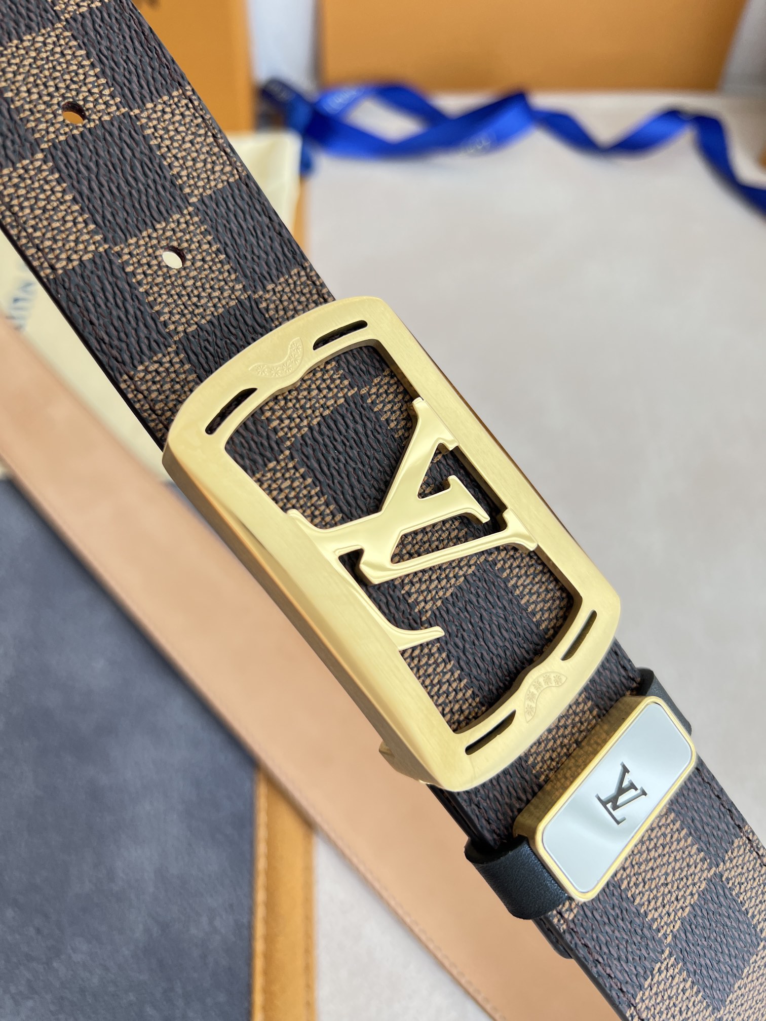 品名LV..路易..威登️腰带皮带原
