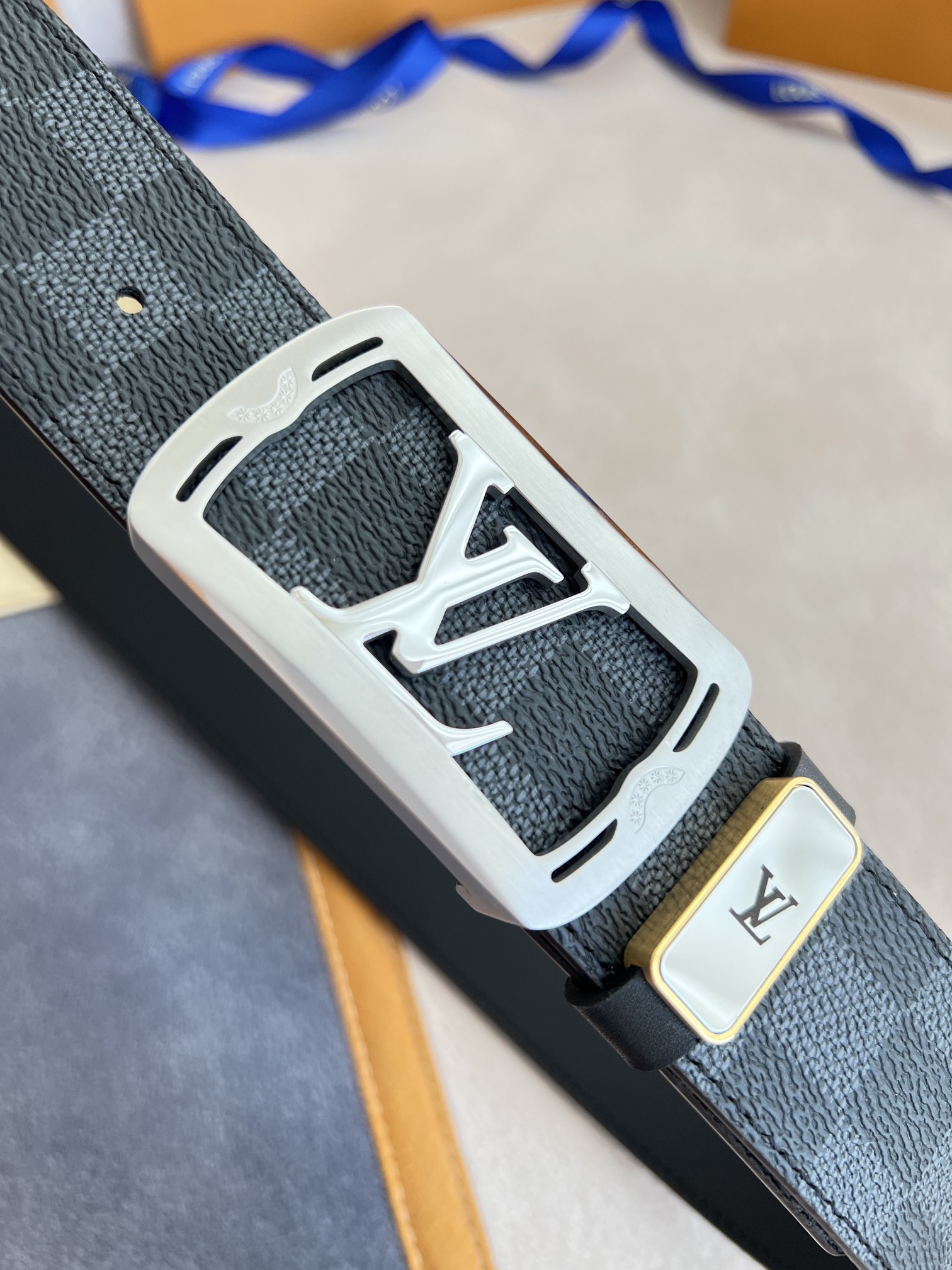 品名LV..路易..威登️腰带皮带原