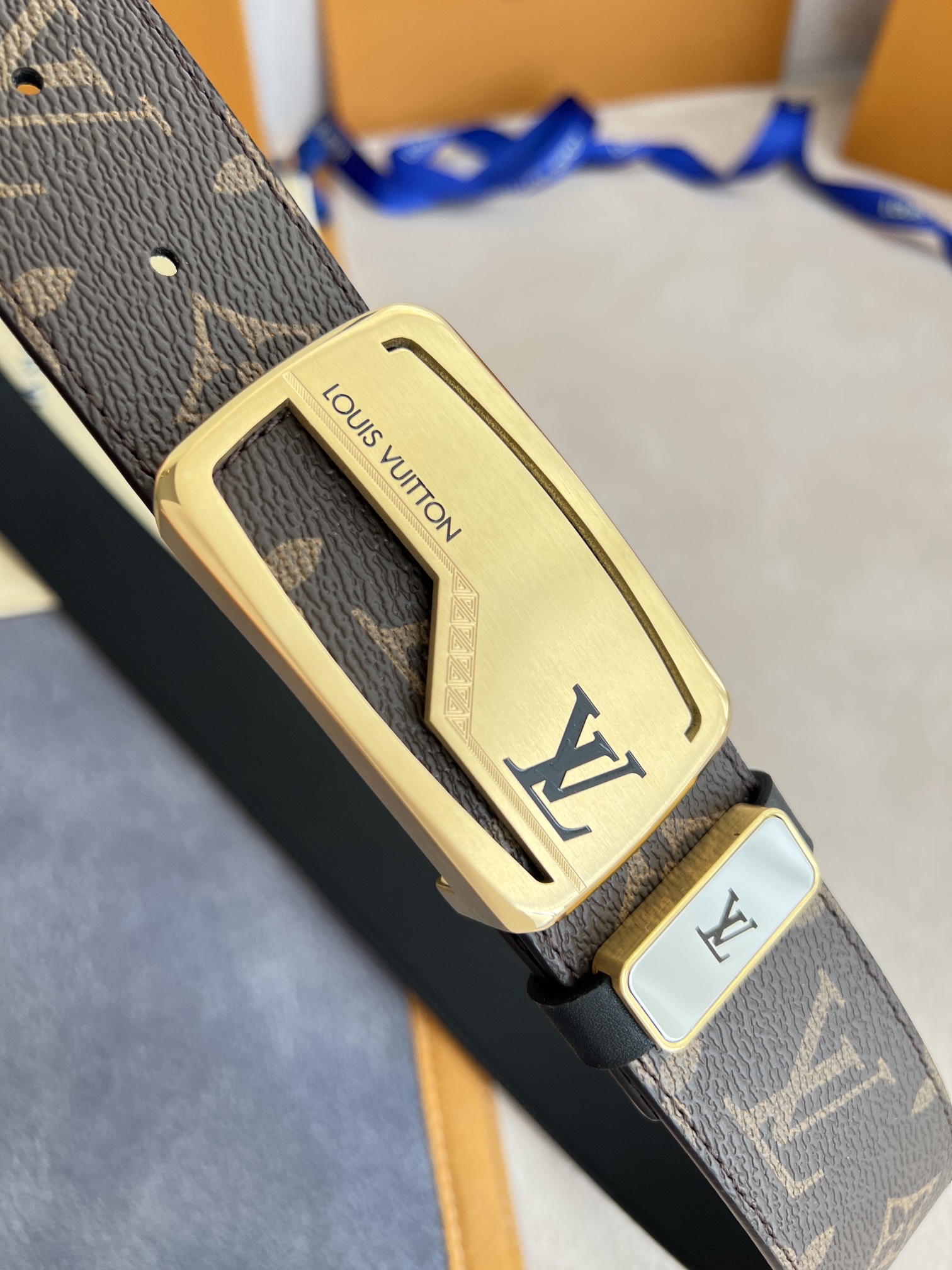 品名LV..路易..威登️腰带皮带原