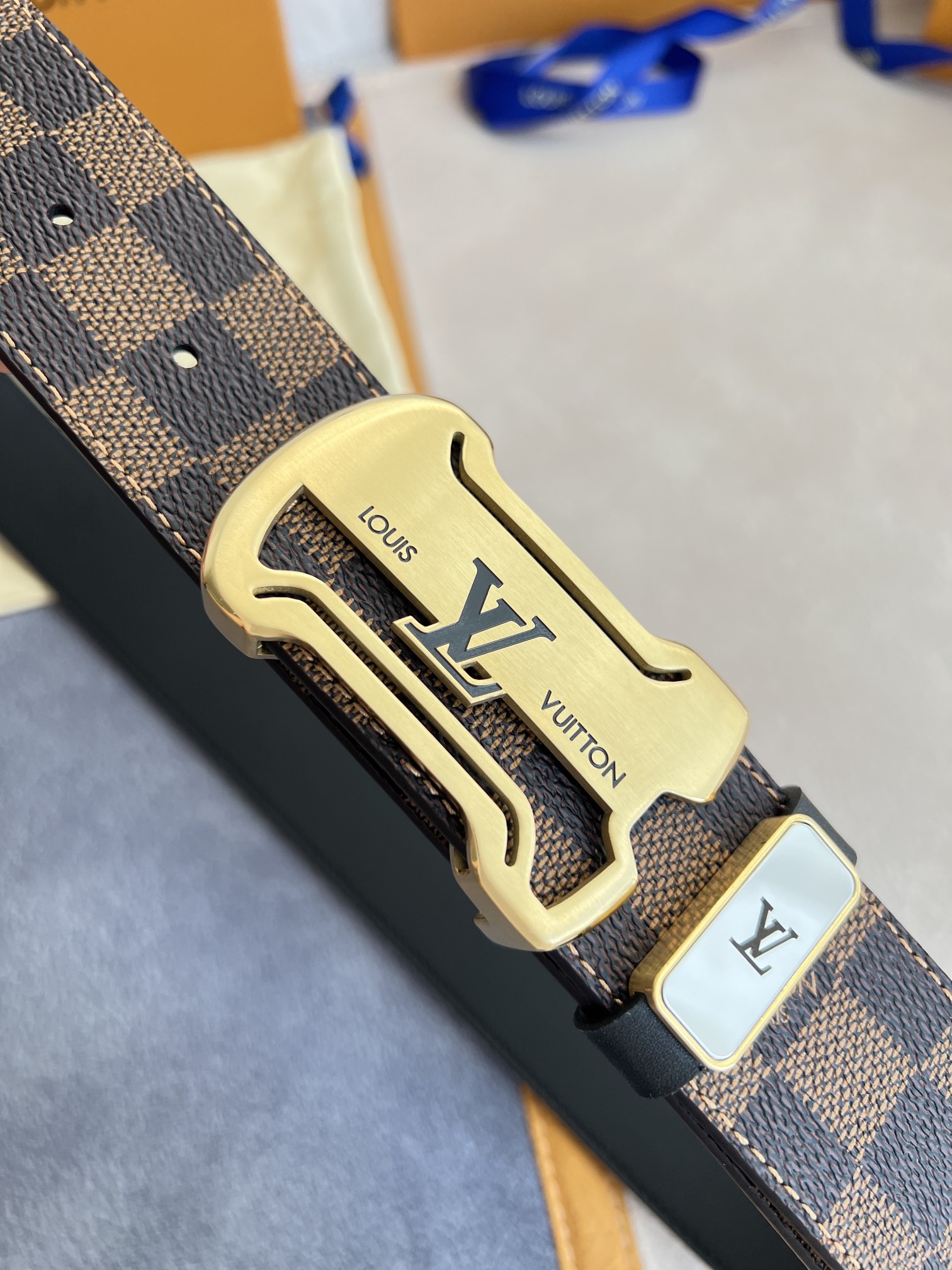 品名LV..路易..威登️腰带皮带原
