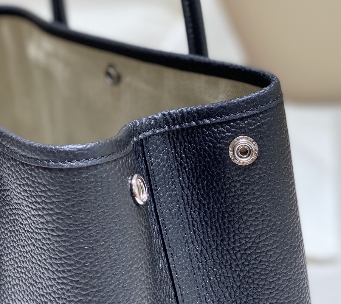 Elegant Black Garden Party Tote Bag, 30cm - Versatile & Stylish 6 i1659947801 9004 5