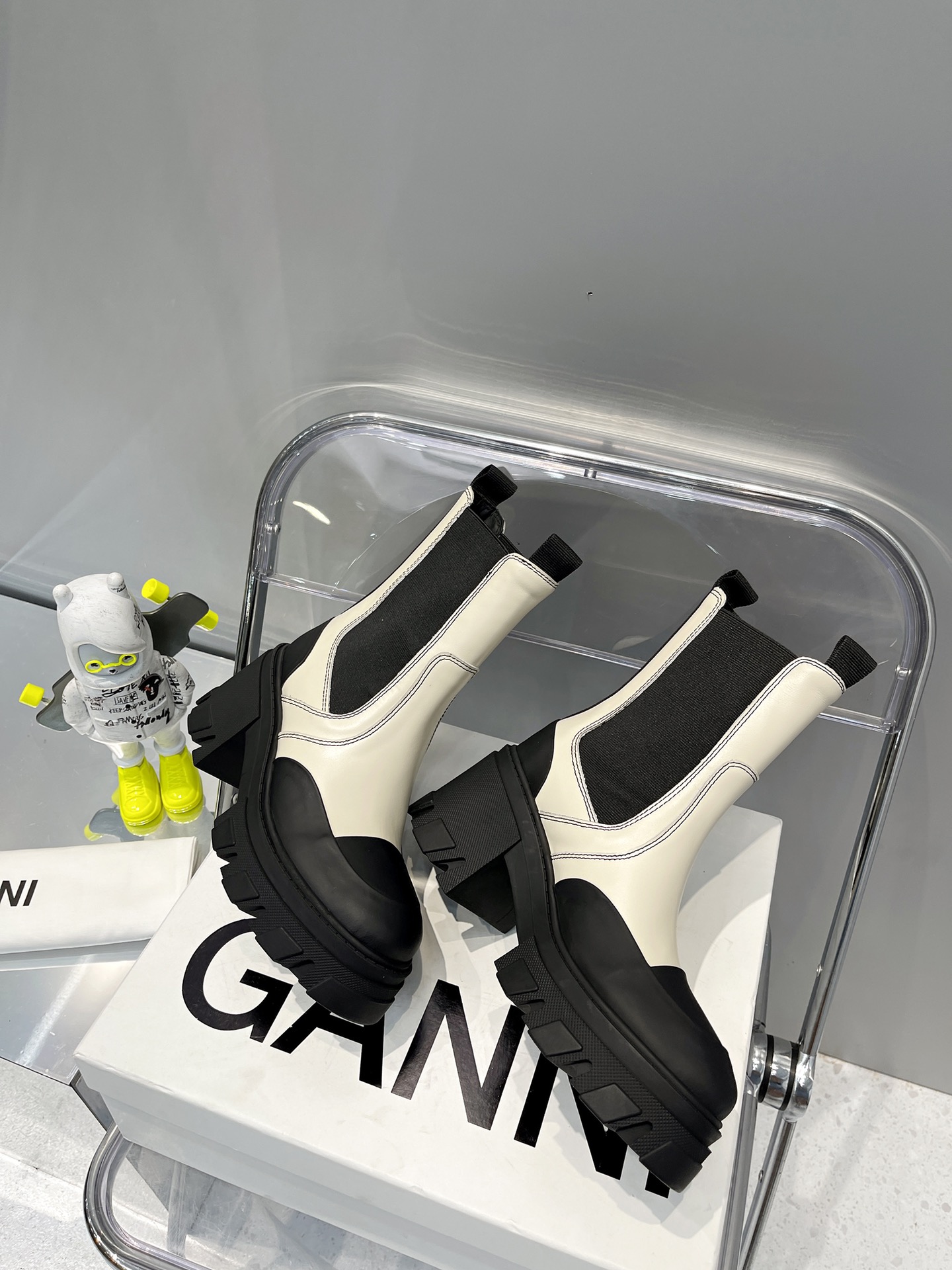 GANNI23秋冬新款切西尔靴天花板