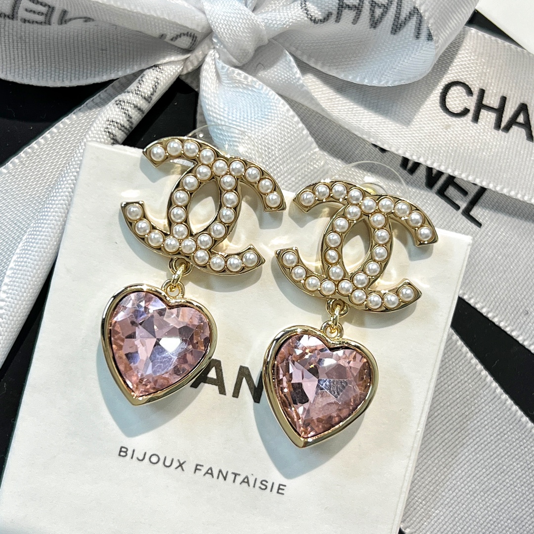 新款☑️CHANEL香奈儿金色双c粉桃心耳钉耳环