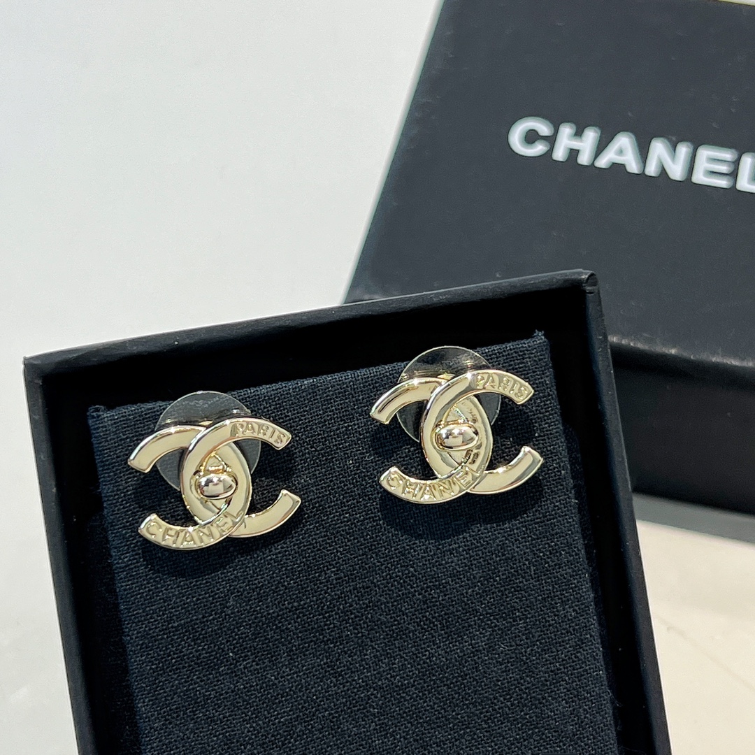 新款☑️CHANEL香奈儿C1金色双c耳钉耳环