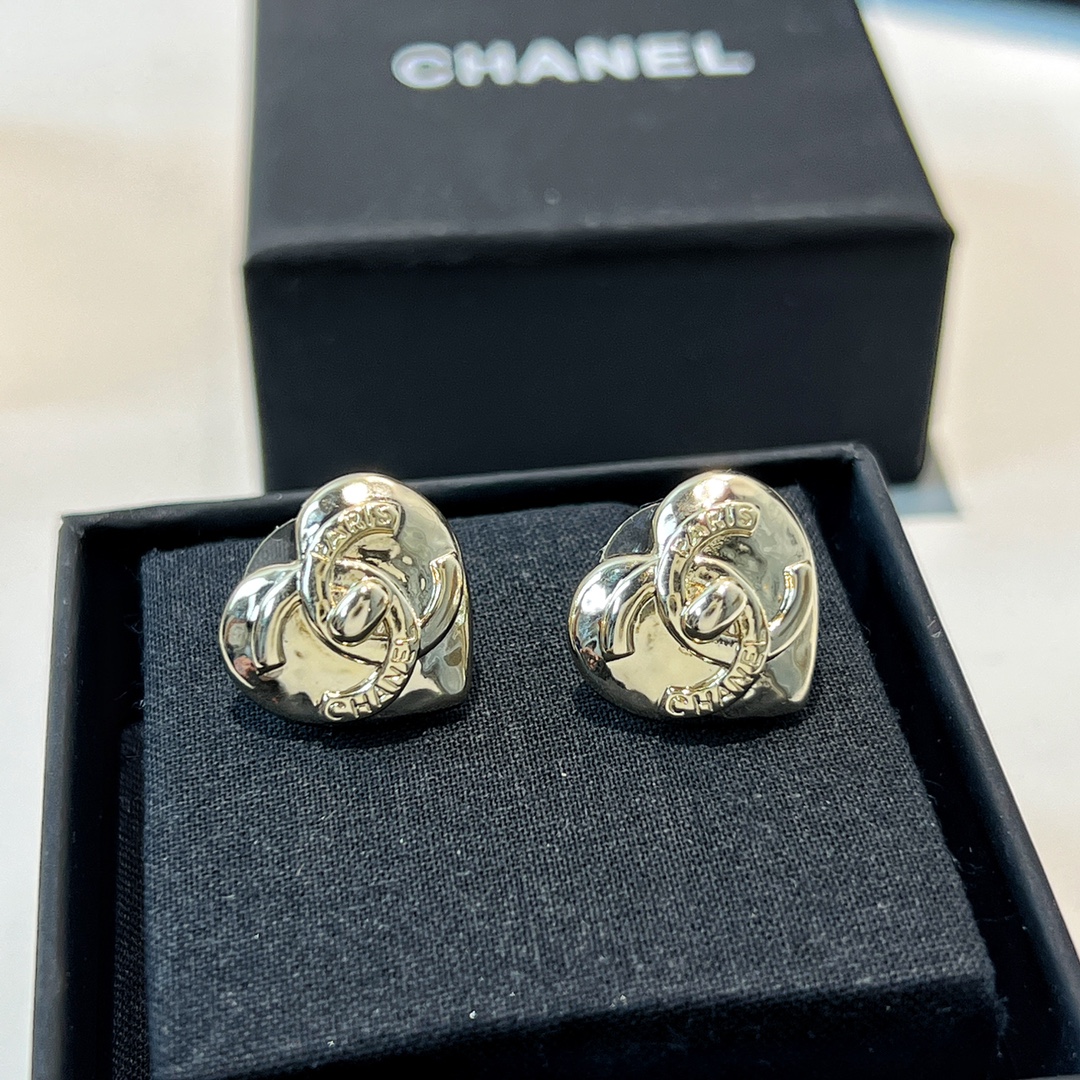 新款☑️CHANEL香奈儿C1金色双c桃心耳钉耳环