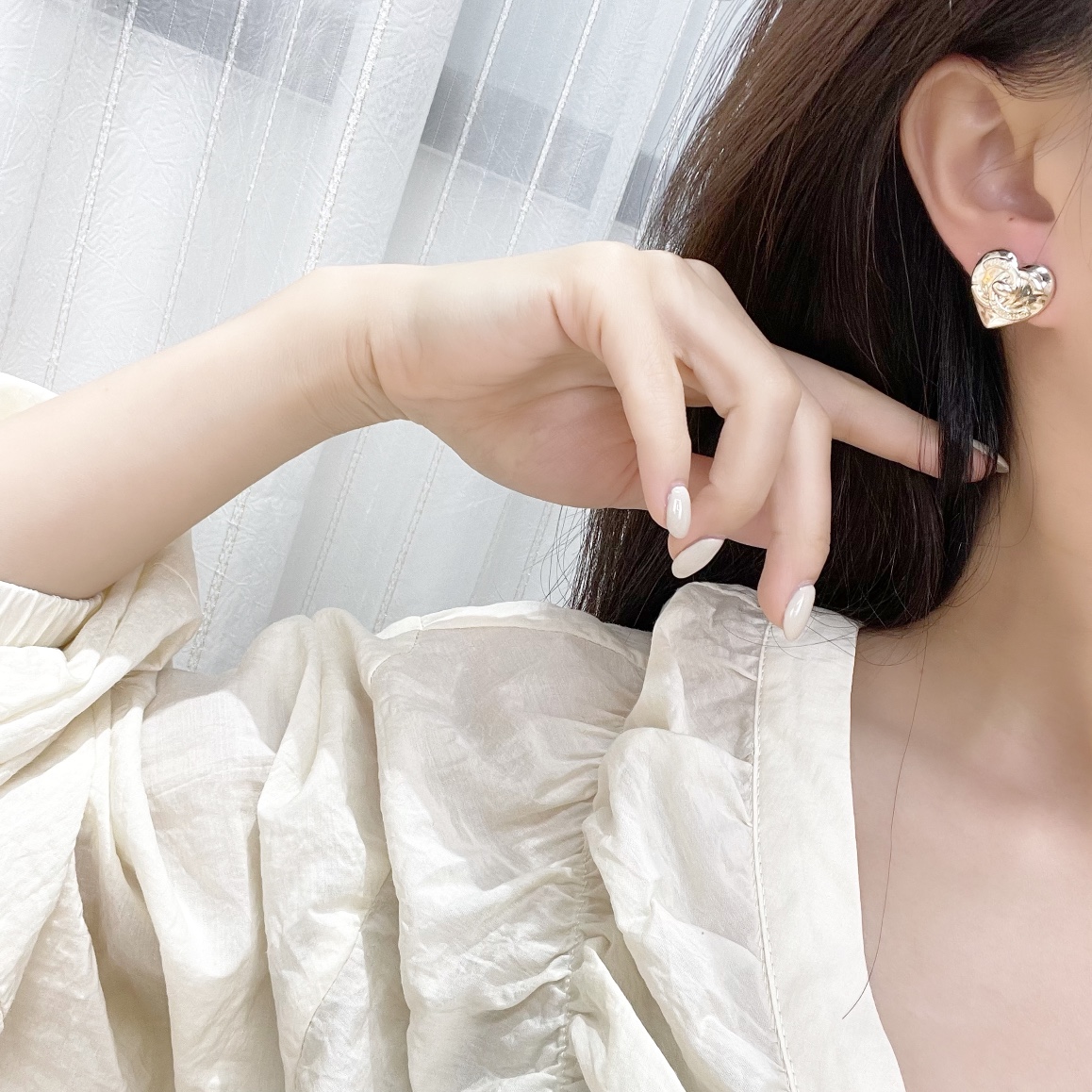 新款☑️CHANEL香奈儿C1金色双c桃心耳钉耳环