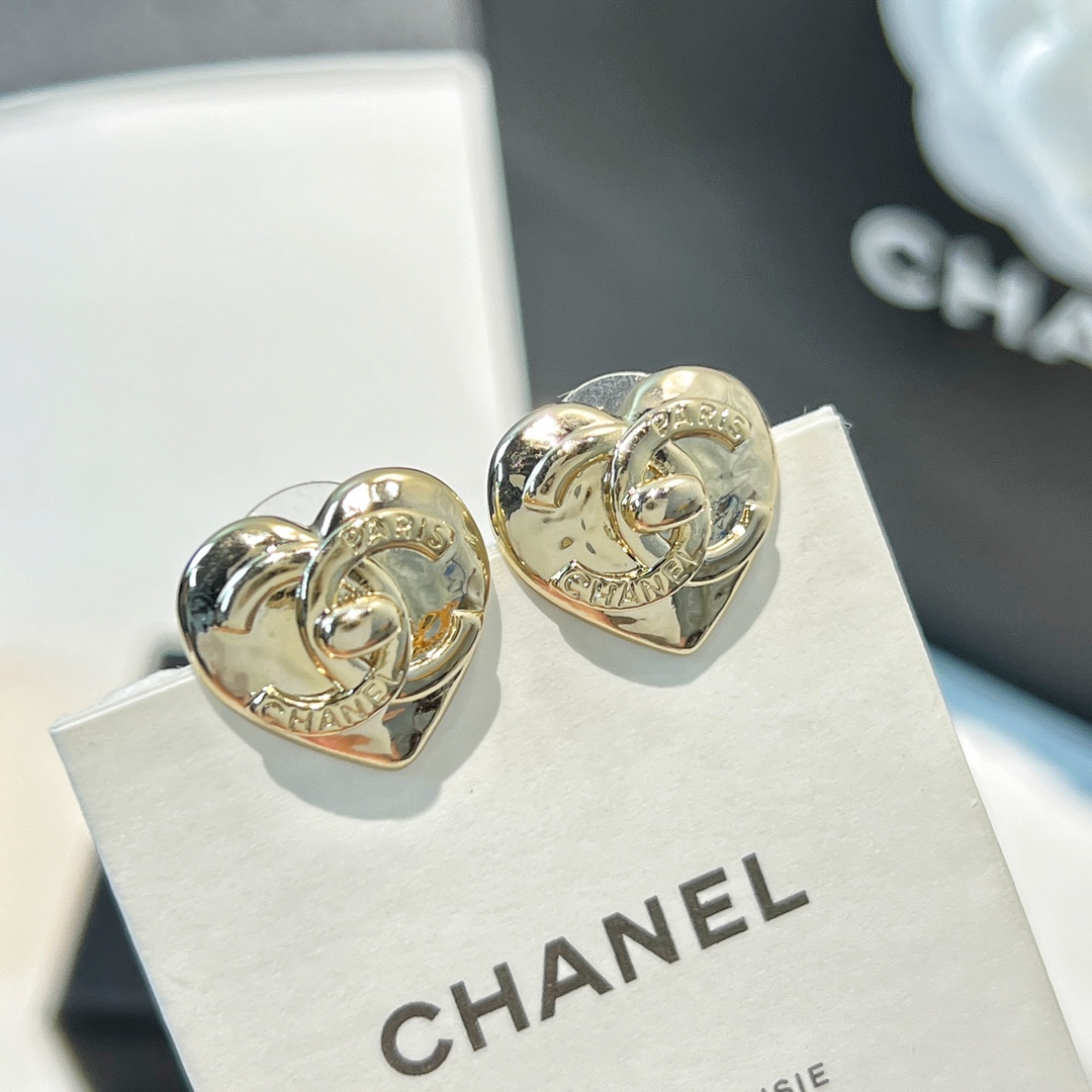 新款☑️CHANEL香奈儿C1金色双c桃心耳钉耳环