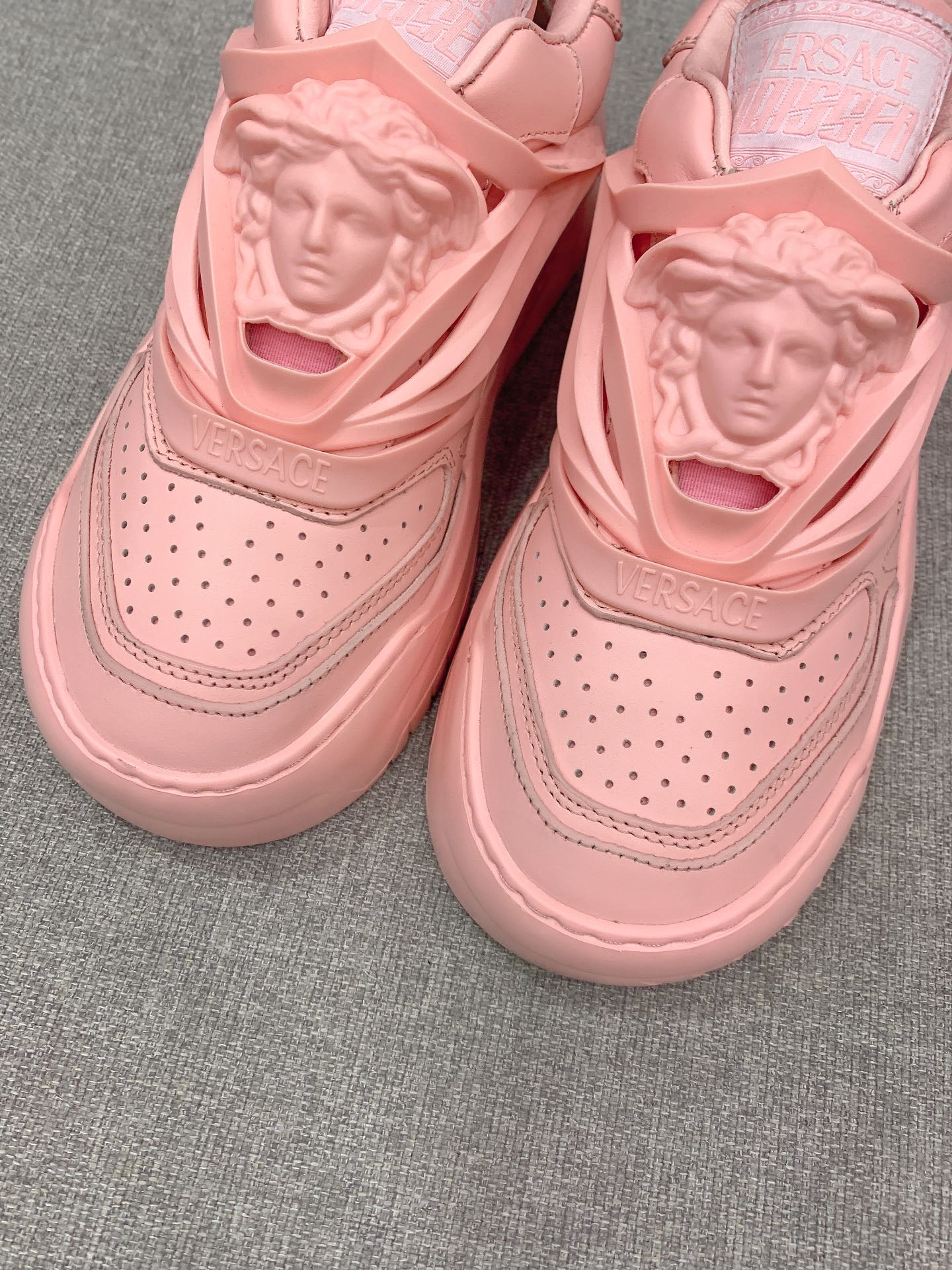 “ODISSEA Seaship Shoes 3D: Lightweight and Comfortable Fighter Shoes at $667” - 图片 5