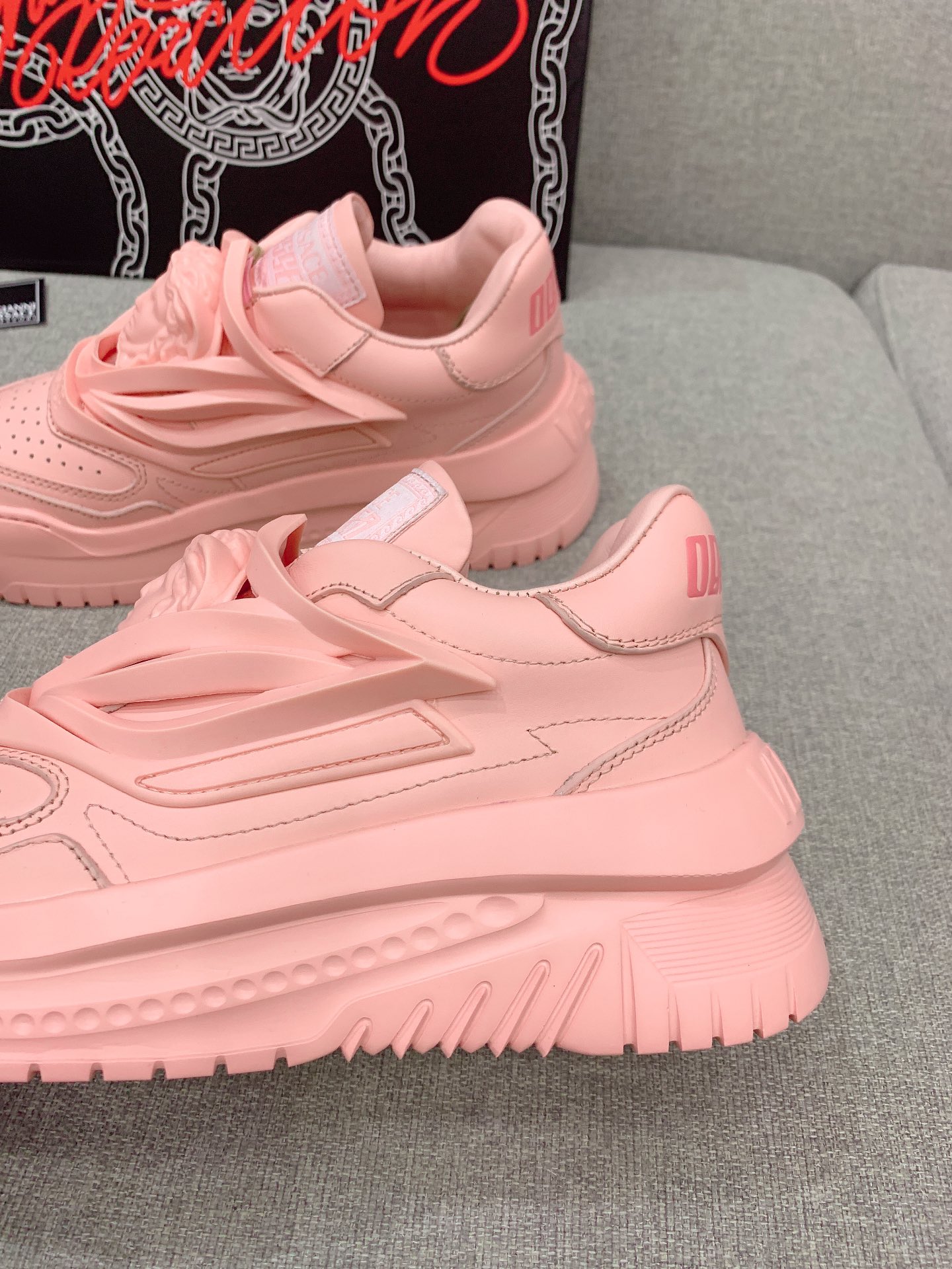 “ODISSEA Seaship Shoes 3D: Lightweight and Comfortable Fighter Shoes at $667” - 图片 7