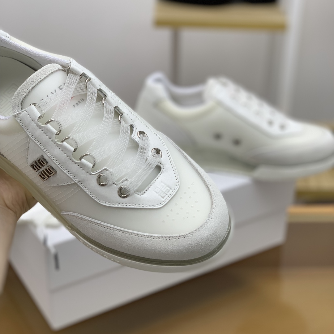 Givenchy 纪梵希   标志性金属扣4 G图案男士运动鞋