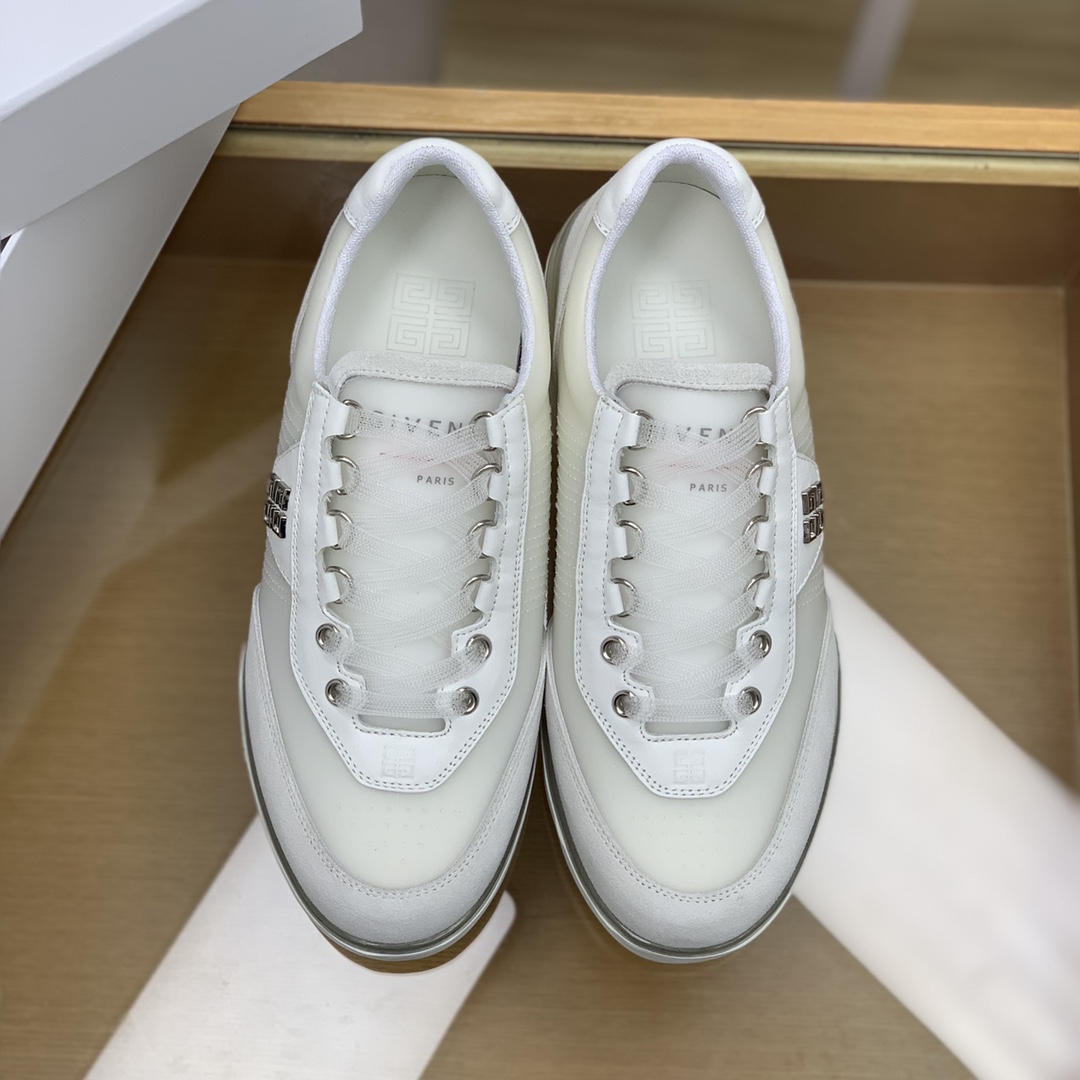 Givenchy 纪梵希   标志性金属扣4 G图案男士运动鞋