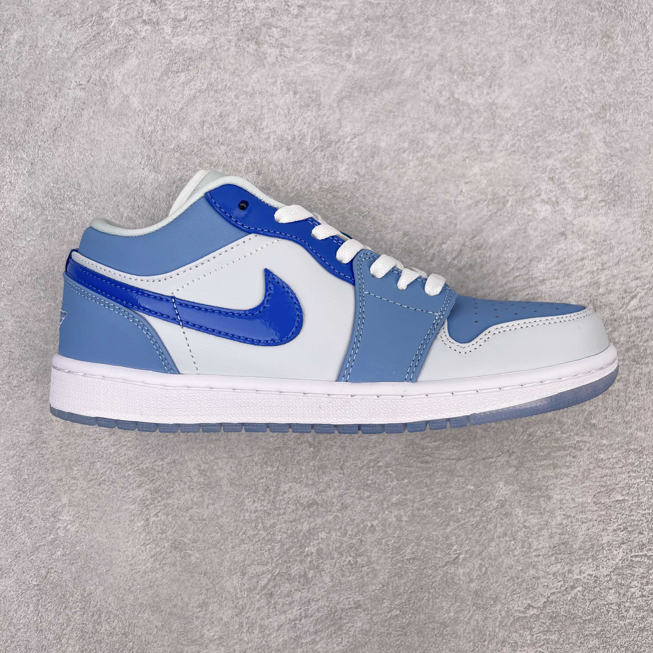 G0 Air Jordan AJ1 Low 低帮系列 原厂内置全掌气垫 A模大底 头层小牛皮 鞋舌AJ原厂专用牛津布+AJ专用反口珍珠布+原厂无杂质高弹内里海棉 特殊封边弹力鞋带 原鞋开模 拒绝公底