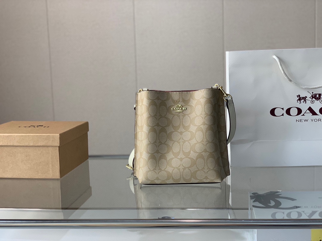 J5 礼盒 coach Coach 蔻驰 水桶包 单肩斜挎双层 尺寸19*22cm 手提斜挎 搜索coach水桶