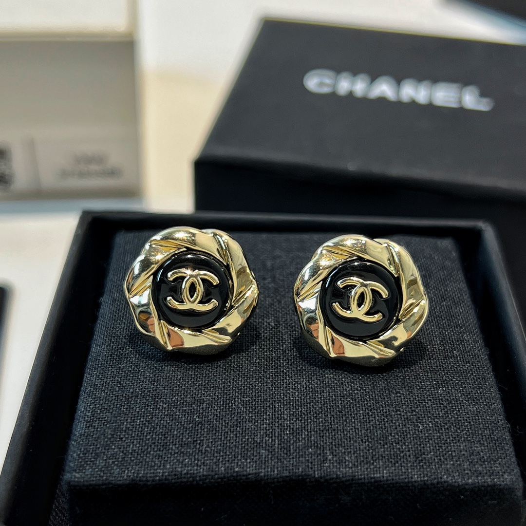 新款☑️CHANEL香奈儿双c 黑色耳钉耳环