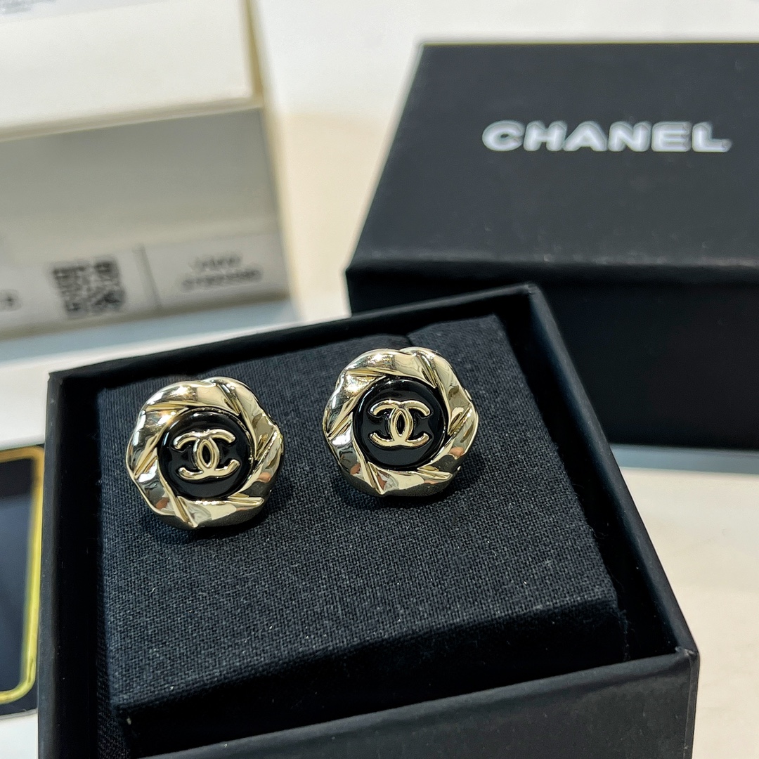 新款☑️CHANEL香奈儿双c 黑色耳钉耳环