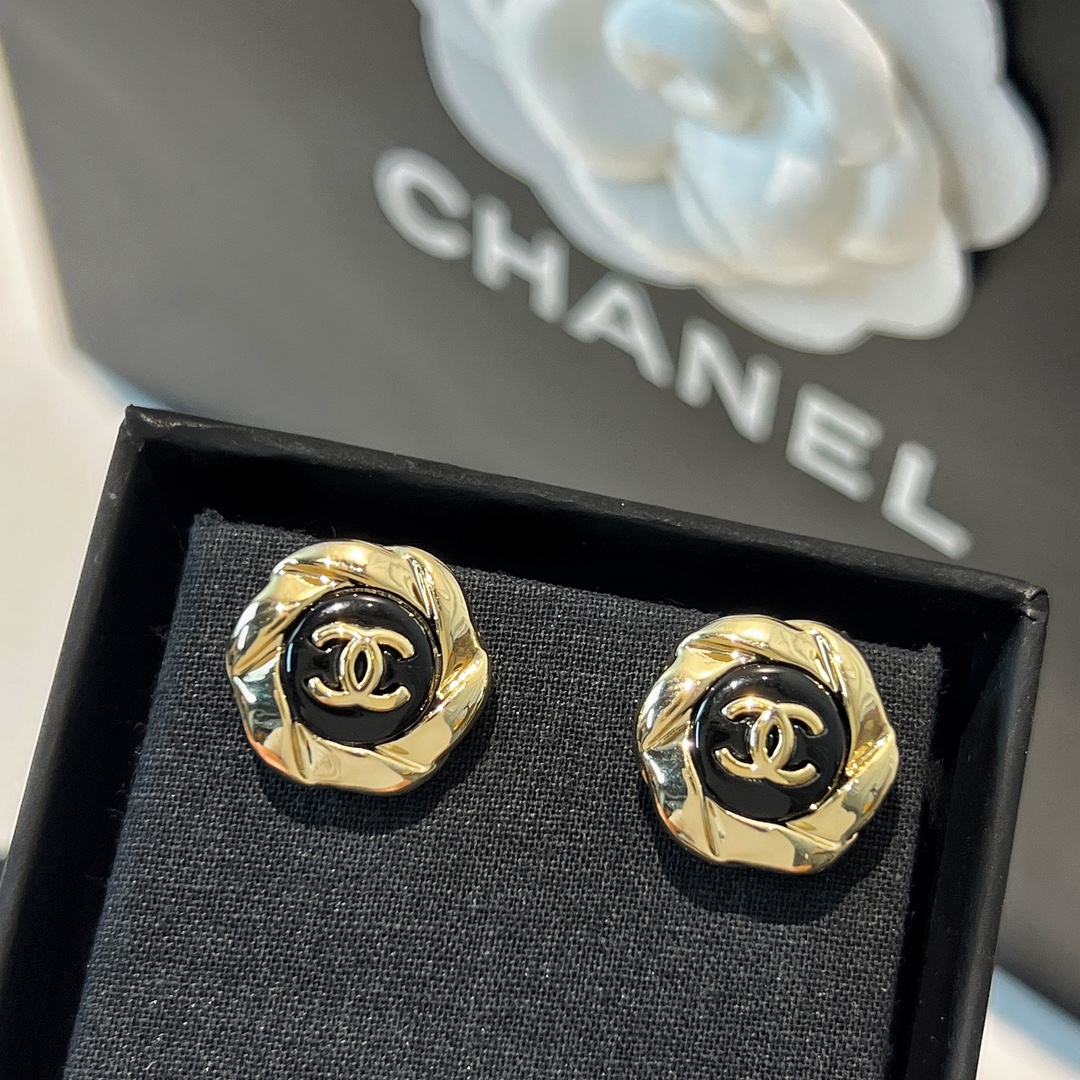 新款☑️CHANEL香奈儿双c 黑色耳钉耳环