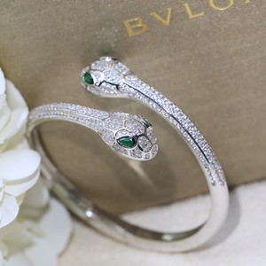 Bvlgari Jewelry Bracelet Green Rose Openwork Fashion