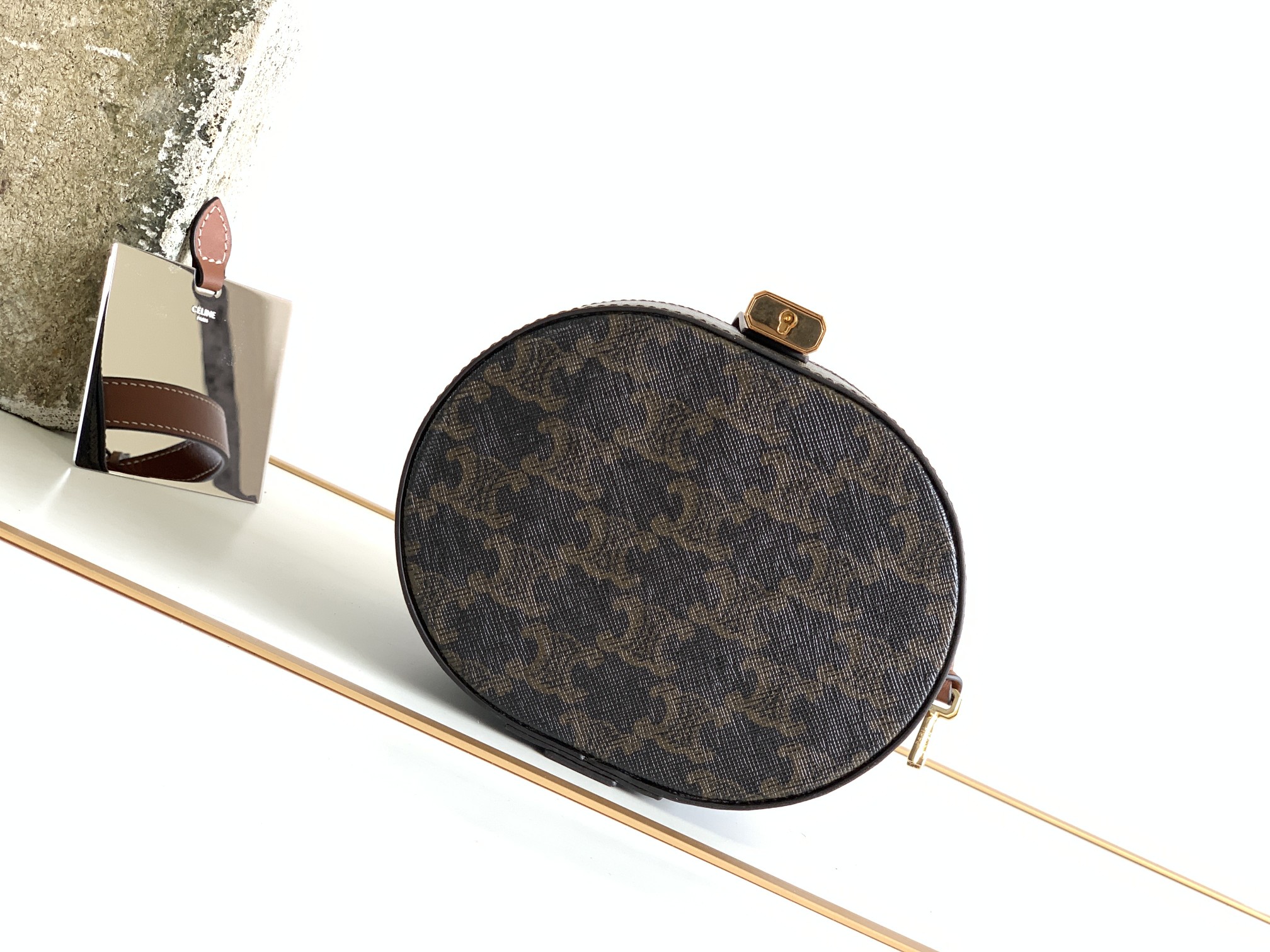 CELINE赛琳复古老花Vanity case手提椭圆立体化妆盒4M0932