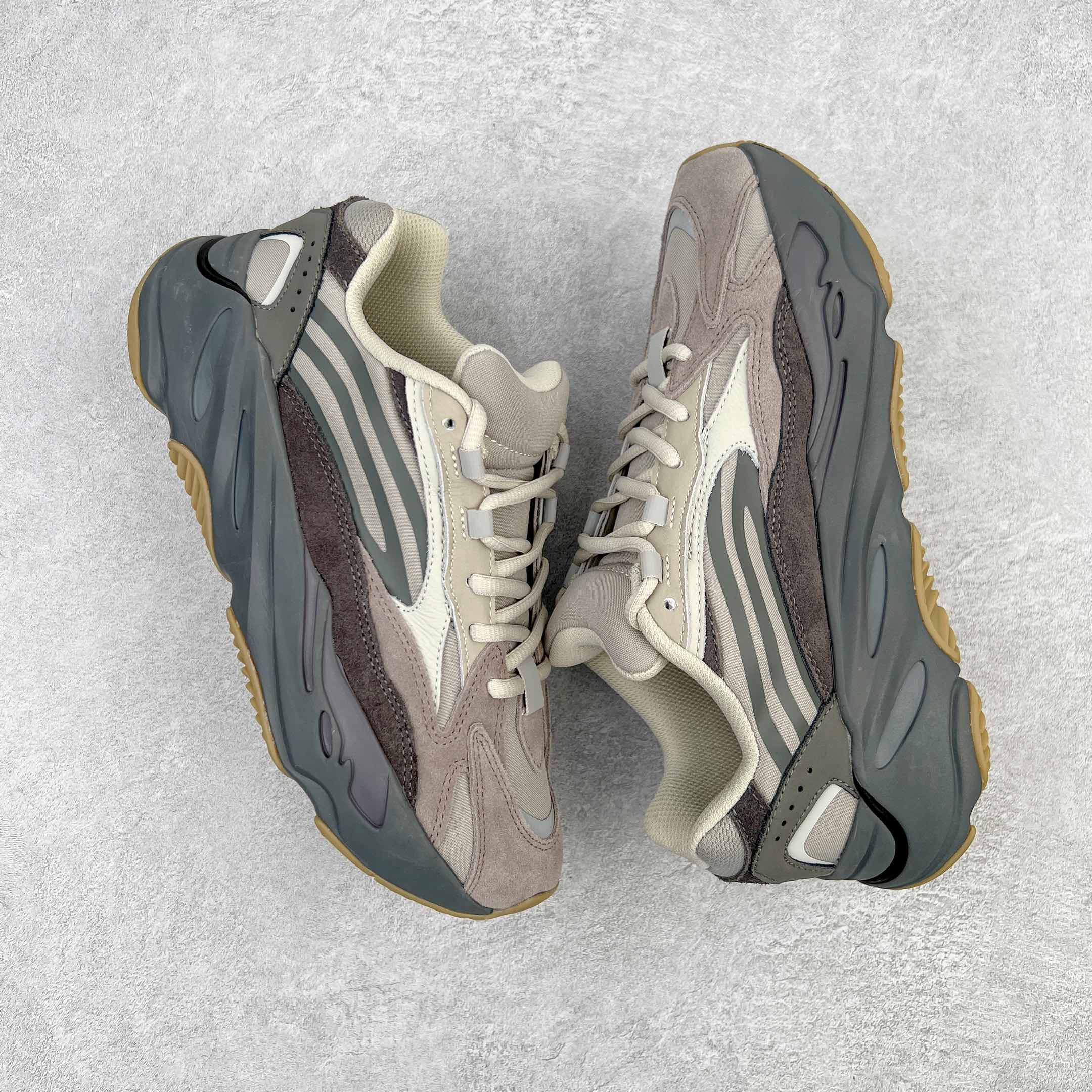 Adidas Yeezy Boost Runner 700 Adidas Yeezy Boost Runner 700