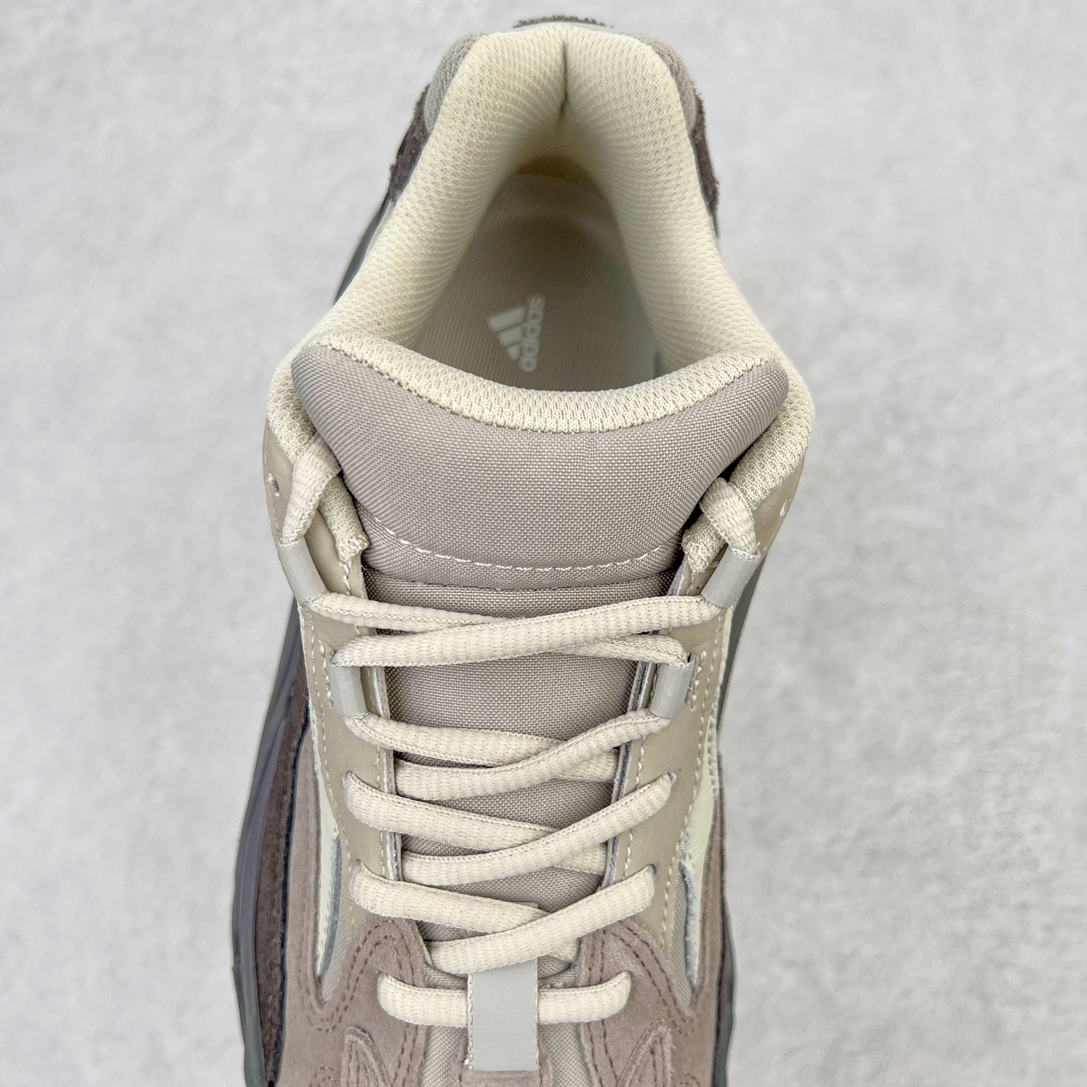 Adidas Yeezy Boost Runner 700 Adidas Yeezy Boost Runner 700