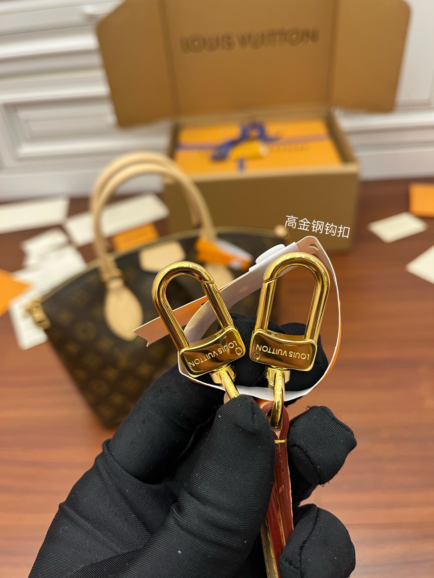 Louis Vuitton Haute Couture Classic Luxury Handbag Shoulder Crossbody 8